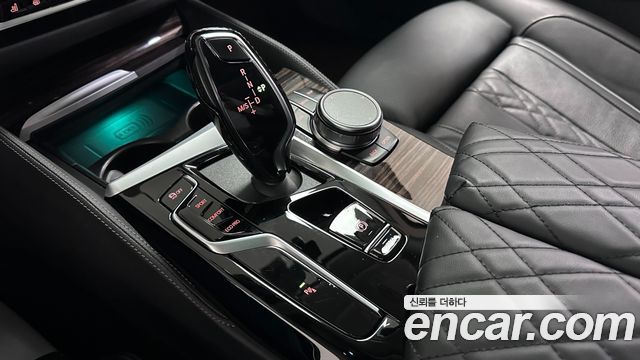 BMW 5 Series (G30) 523d Luxury 2023 — фото 9