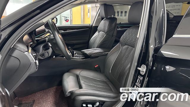 BMW 5 Series (G30) 523d Luxury 2023 — фото 10