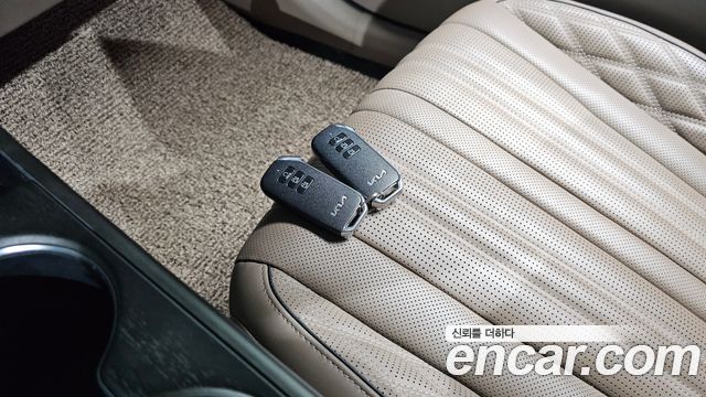 Kia K8 Hybrid Signature Special 2023 — фото 16