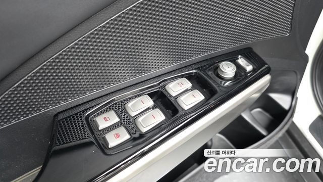 KG Mobility (SsangYong) Tivoli Armor Diesel TX 2WD 2018 — фото 28
