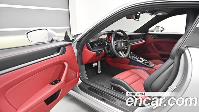 Porsche 911 (992) Carrera GTS 2025 — фото 15