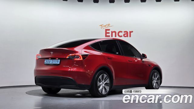 Tesla Model Y Long Range AWD 2021 — фото 2
