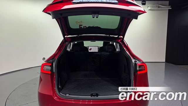 Tesla Model Y Long Range AWD 2021 — фото 20
