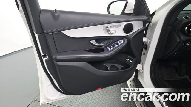 Mercedes-Benz GLC-Class (X253) GLC300e 4MATIC 2020 — фото 24
