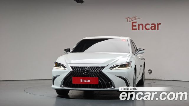 Lexus ES300h (VII) Luxury Plus 2025 — фото 3