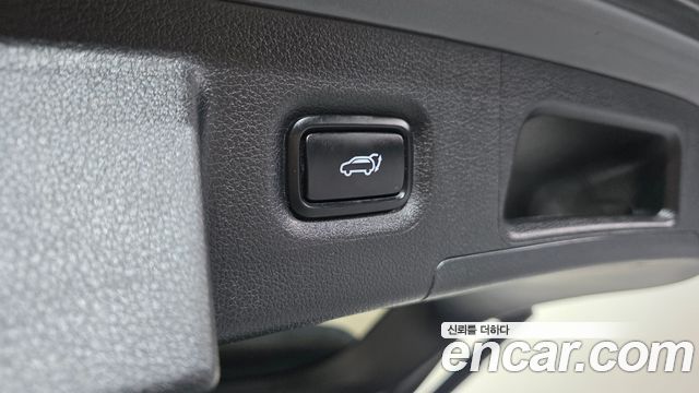 Hyundai Santa Fe Diesel 2.2 2WD Exclusive 2022 — фото 31