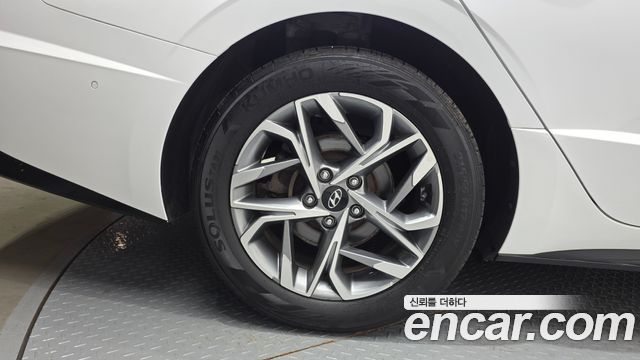 Hyundai Sonata (DN8) 2.0 Premium Family 2020 — фото 5