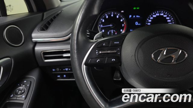 Hyundai Sonata (DN8) 2.0 Premium Family 2020 — фото 27