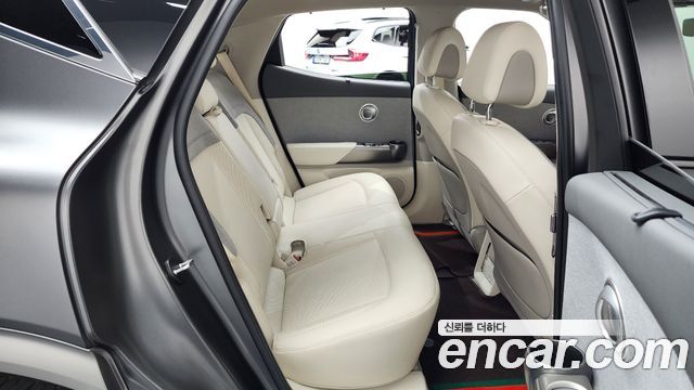 Genesis GV60 Standard 2022 — фото 11