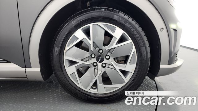Genesis GV60 Standard 2022 — фото 21