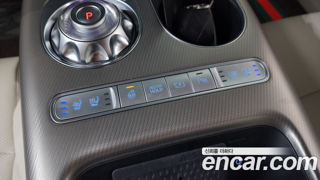 Genesis GV60 Standard 2022 — фото 29
