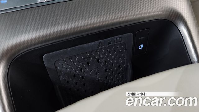 Genesis GV60 Standard 2022 — фото 36