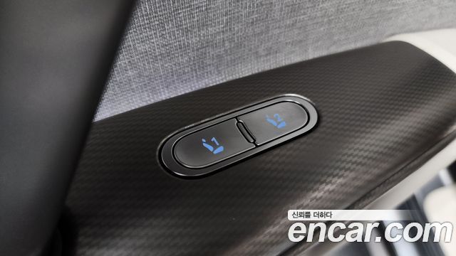 Genesis GV60 Standard 2022 — фото 38