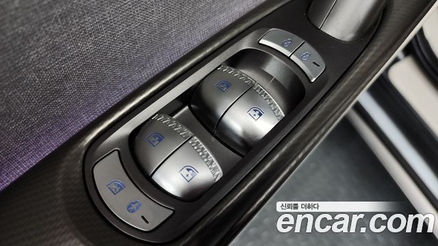 Genesis GV60 Standard 2022 — фото 39