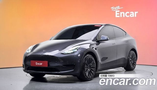 Tesla Model Y RWD 2024 — фото 1