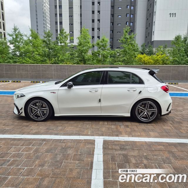 Mercedes-Benz A-Class (W177) AMG A45 4MAITC+ Hatchback 2021 — фото 2