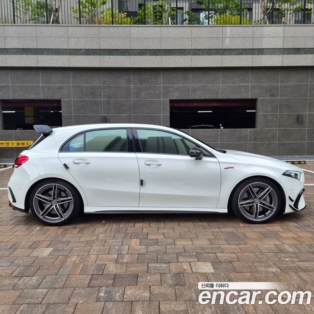 Mercedes-Benz A-Class (W177) AMG A45 4MAITC+ Hatchback 2021 — фото 5