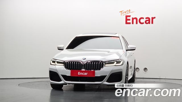 BMW 5 Series (G30) 520i M Sport 2023 — фото 3