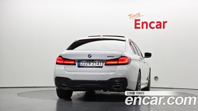 BMW 5 Series (G30) 520i M Sport 2023 — фото 4