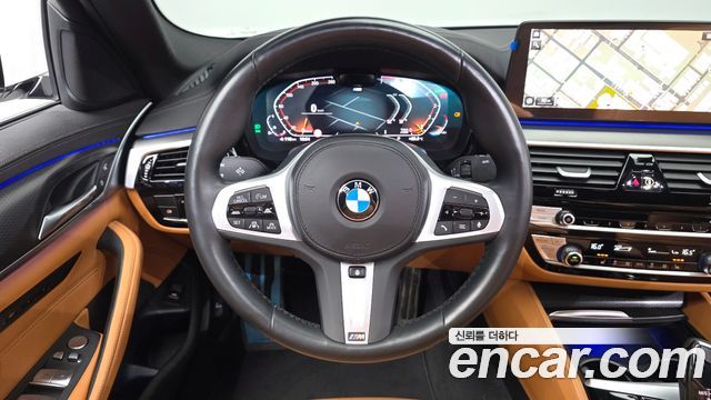 BMW 5 Series (G30) 520i M Sport 2023 — фото 13