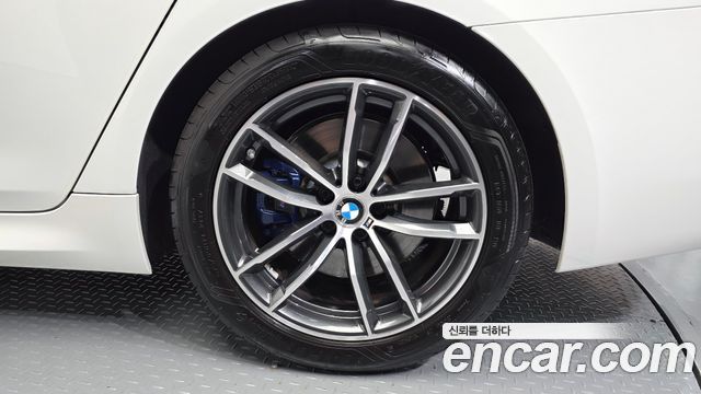 BMW 5 Series (G30) 520i M Sport 2023 — фото 21