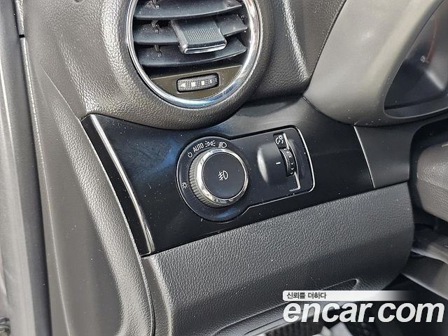 Chevrolet Orlando 2.0 Diesel LTZ Premium 2012 — фото 17