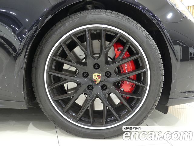 Porsche Panamera (971) 4.0 Turbo 2019 — фото 23