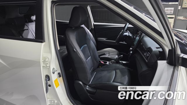 KG Mobility (SsangYong) Tivoli Air 1.5 A3 2WD 2022 — фото 11