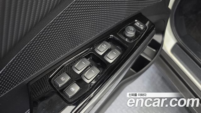 KG Mobility (SsangYong) Tivoli Air 1.5 A3 2WD 2022 — фото 13