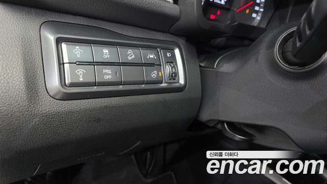 KG Mobility (SsangYong) Tivoli Air 1.5 A3 2WD 2022 — фото 14