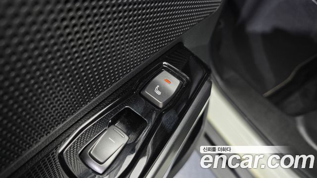 KG Mobility (SsangYong) Tivoli Air 1.5 A3 2WD 2022 — фото 30