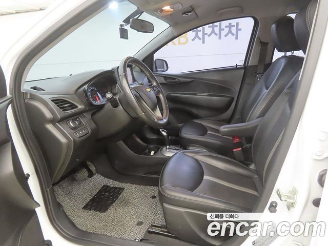 Chevrolet Spark LT 2019 — фото 5