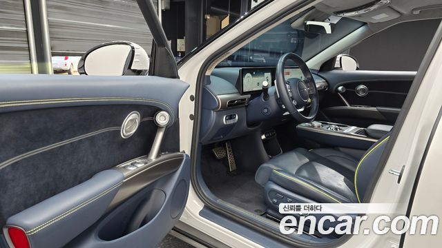 Genesis GV60 Performance AWD 2022 — фото 10