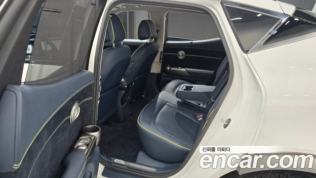 Genesis GV60 Performance AWD 2022 — фото 16