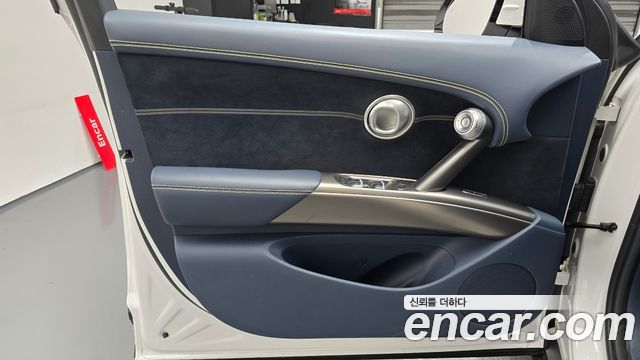 Genesis GV60 Performance AWD 2022 — фото 30