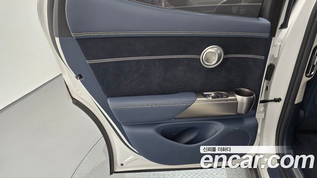 Genesis GV60 Performance AWD 2022 — фото 31