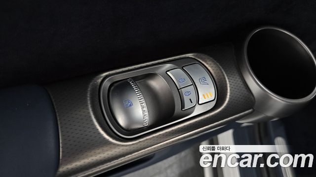 Genesis GV60 Performance AWD 2022 — фото 37