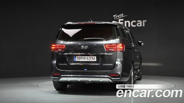 Kia Carnival 7-Seater Limousine President 2020 — фото 4