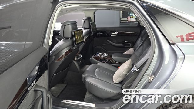 Audi A8 50 TDI Quattro LWB D4 2015 — фото 15