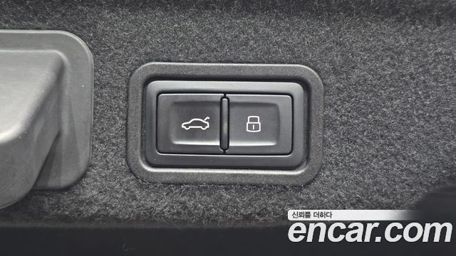 Audi A8 50 TDI Quattro LWB D4 2015 — фото 22