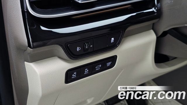 Kia Carnival (IV) Gasoline 7-Seater Gravity 2025 — фото 27