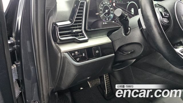 Kia Sportage (V) Gasoline 1.6 Turbo 2WD Signature 2023 — фото 13