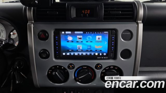 Toyota FJ Cruiser 4WD V6 2014 — фото 15