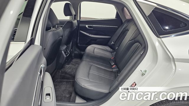 Hyundai Sonata (DN8) 2.0 Premium Plus 2022 — фото 18