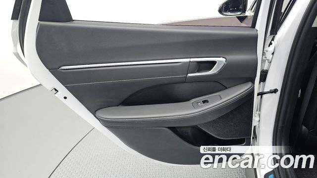 Hyundai Sonata (DN8) 2.0 Premium Plus 2022 — фото 25