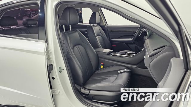 Hyundai Sonata (DN8) 2.0 Premium Plus 2022 — фото 26