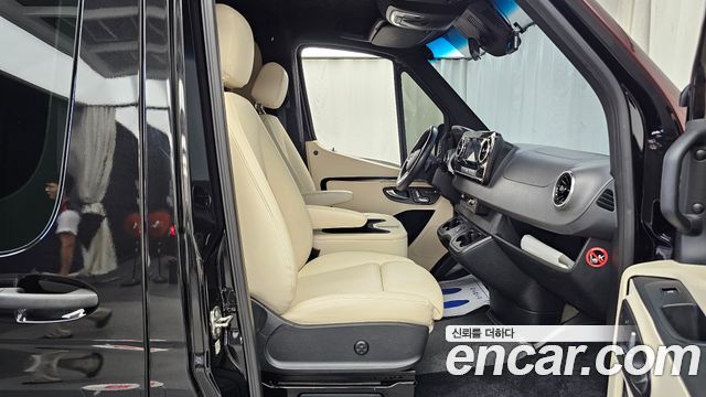Mercedes-Benz Sprinter 3.0 Diesel W907 2022 — фото 11