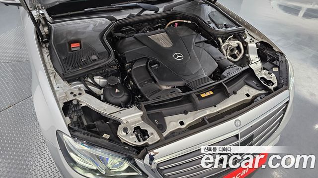 Mercedes-Benz E-Class (W213) E400 4MATIC Exclusive 2017 — фото 6