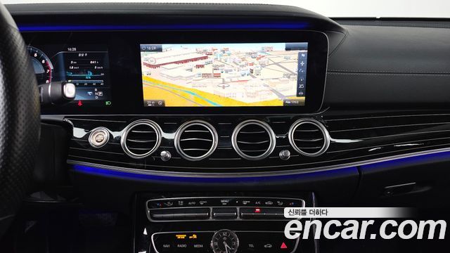 Mercedes-Benz E-Class (W213) E400 4MATIC Exclusive 2017 — фото 14