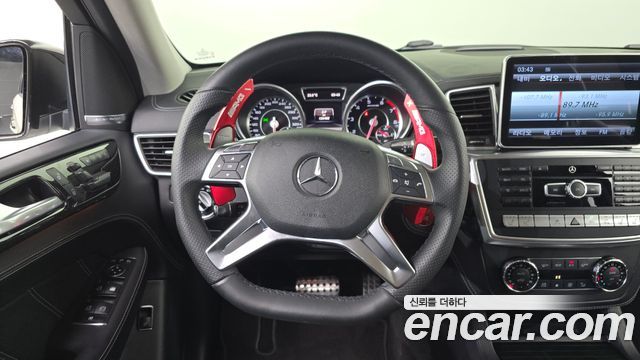 Mercedes-Benz M-Class (W166) ML63 AMG 2013 — фото 17